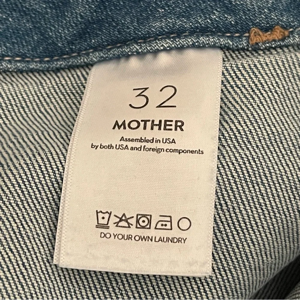 MOTHER The Patch Pocket Private Flood Jeans Size 32 NWT